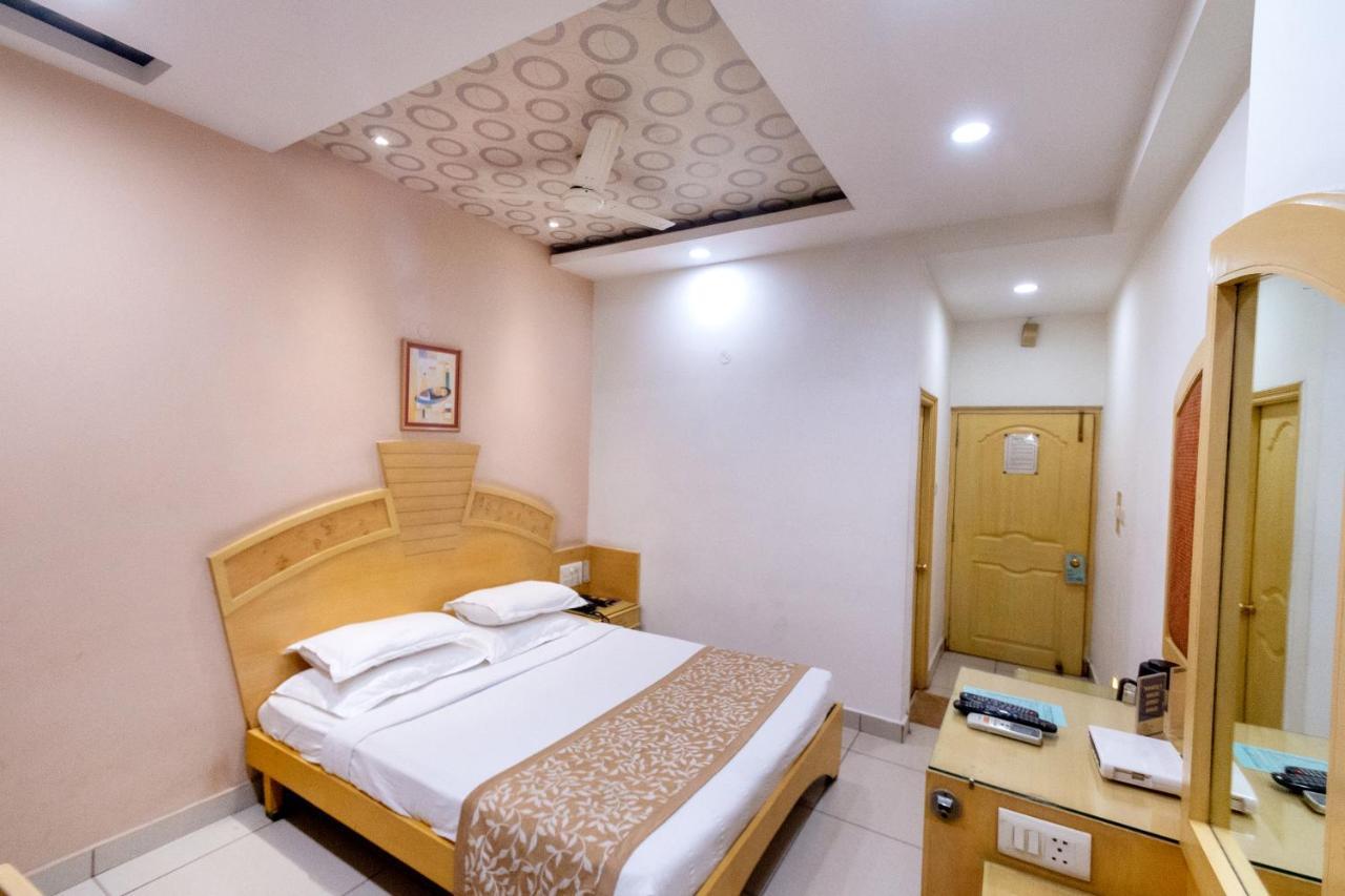 Hotel Annapoorna Residency Secunderabad ภายนอก รูปภาพ