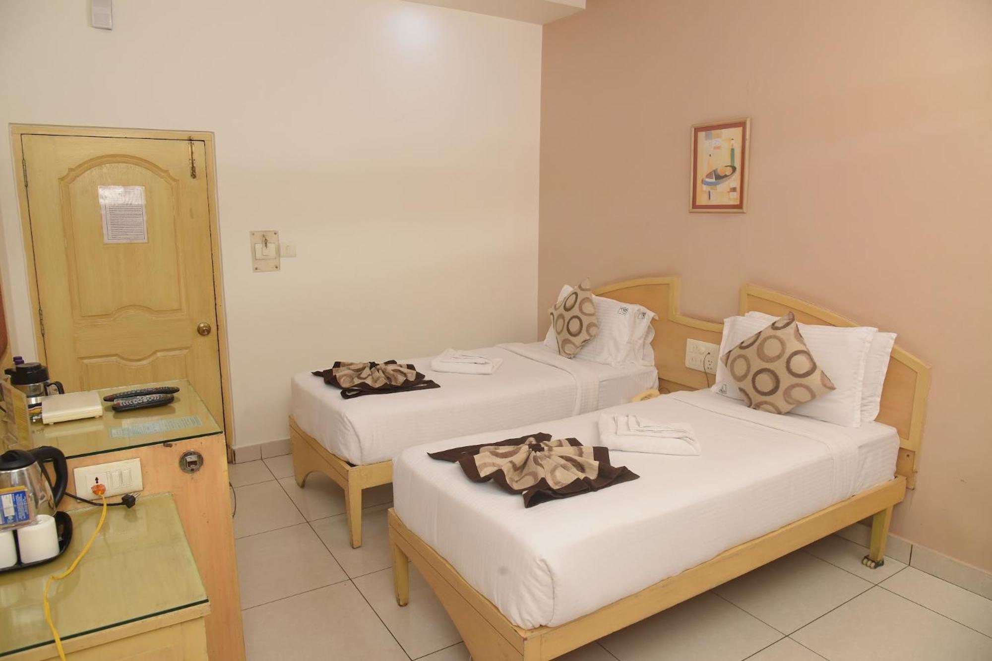 Hotel Annapoorna Residency Secunderabad ภายนอก รูปภาพ