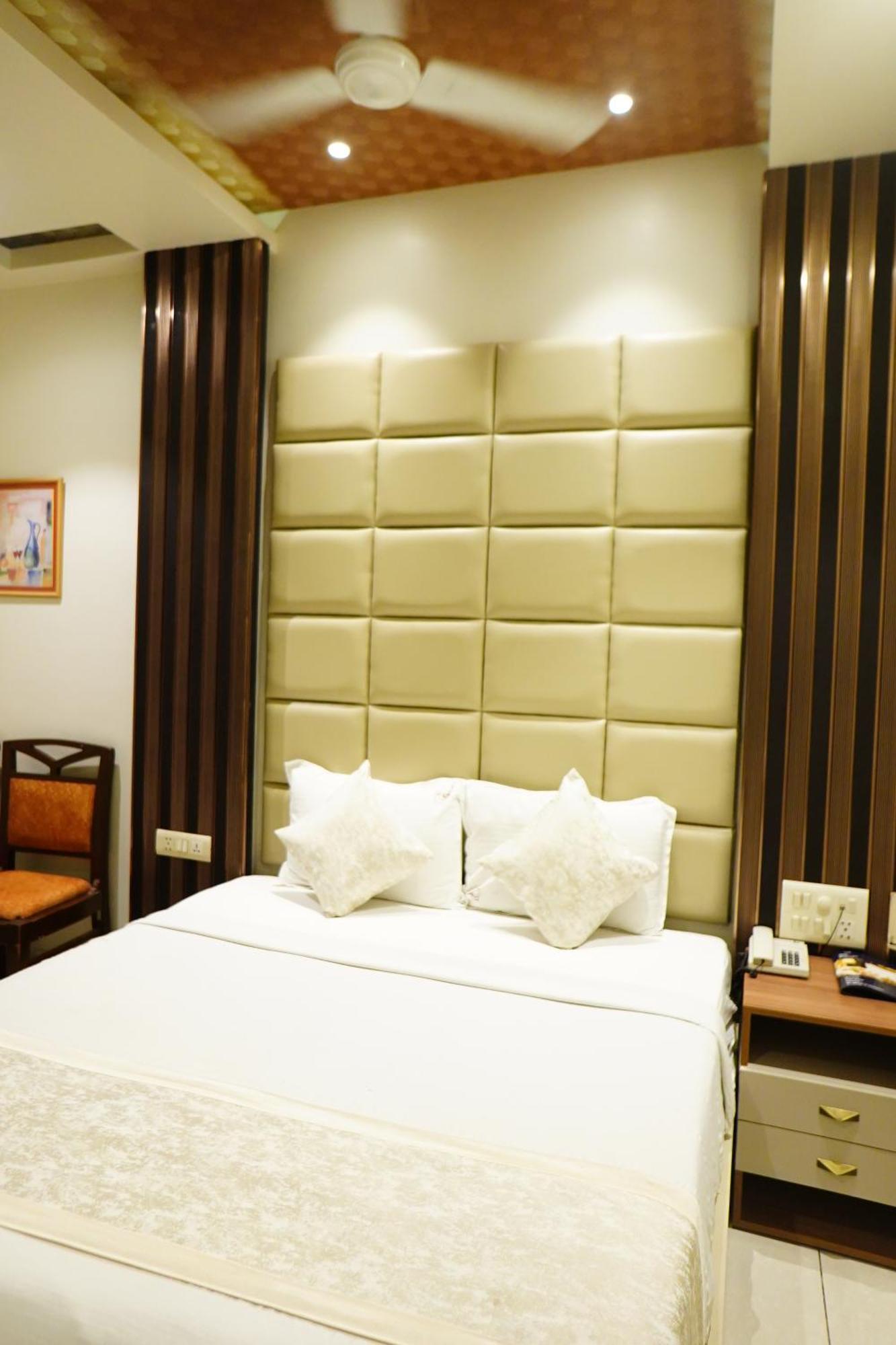 Hotel Annapoorna Residency Secunderabad ภายนอก รูปภาพ